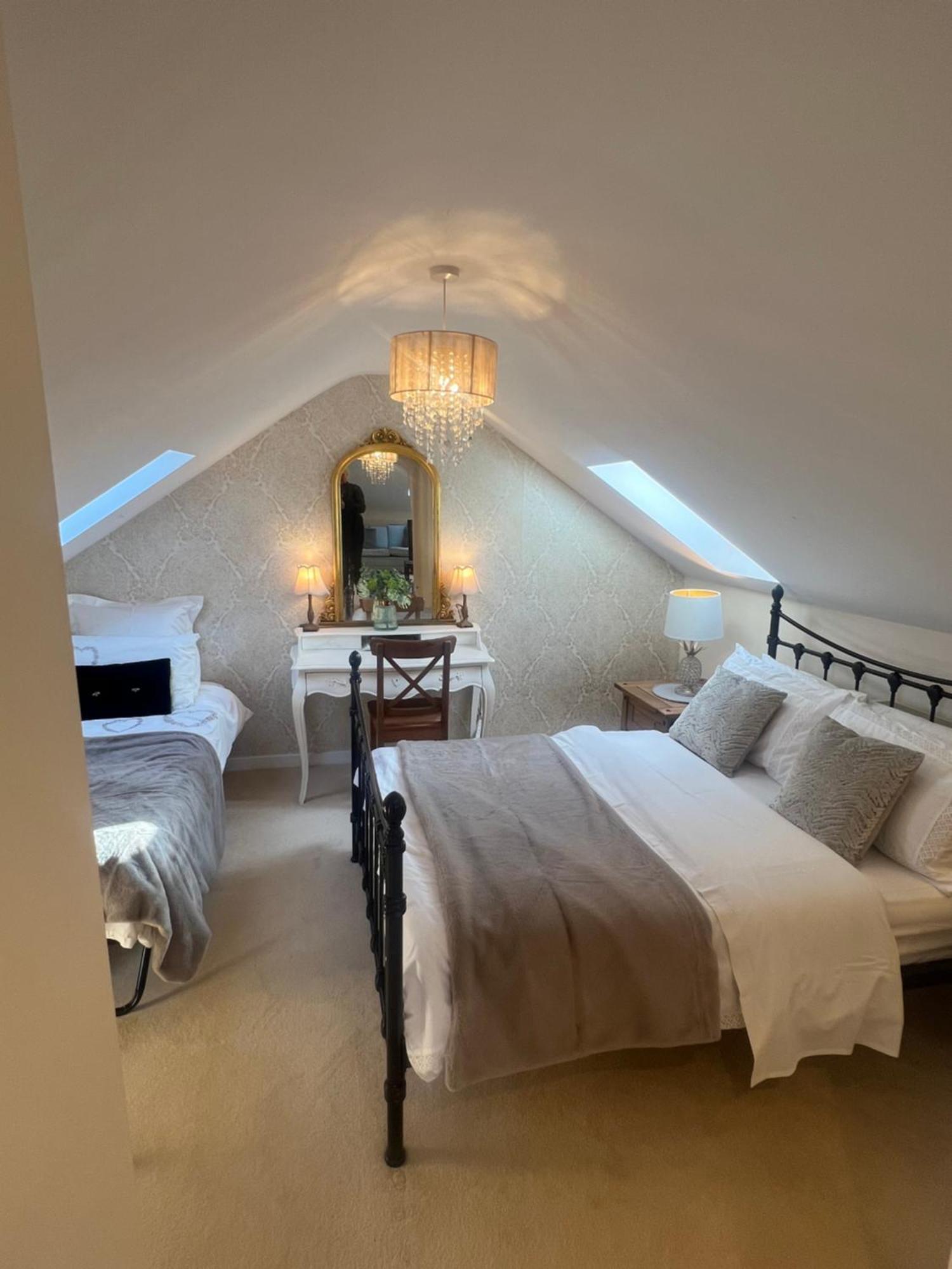 Highcroft House Villa Corsham Buitenkant foto