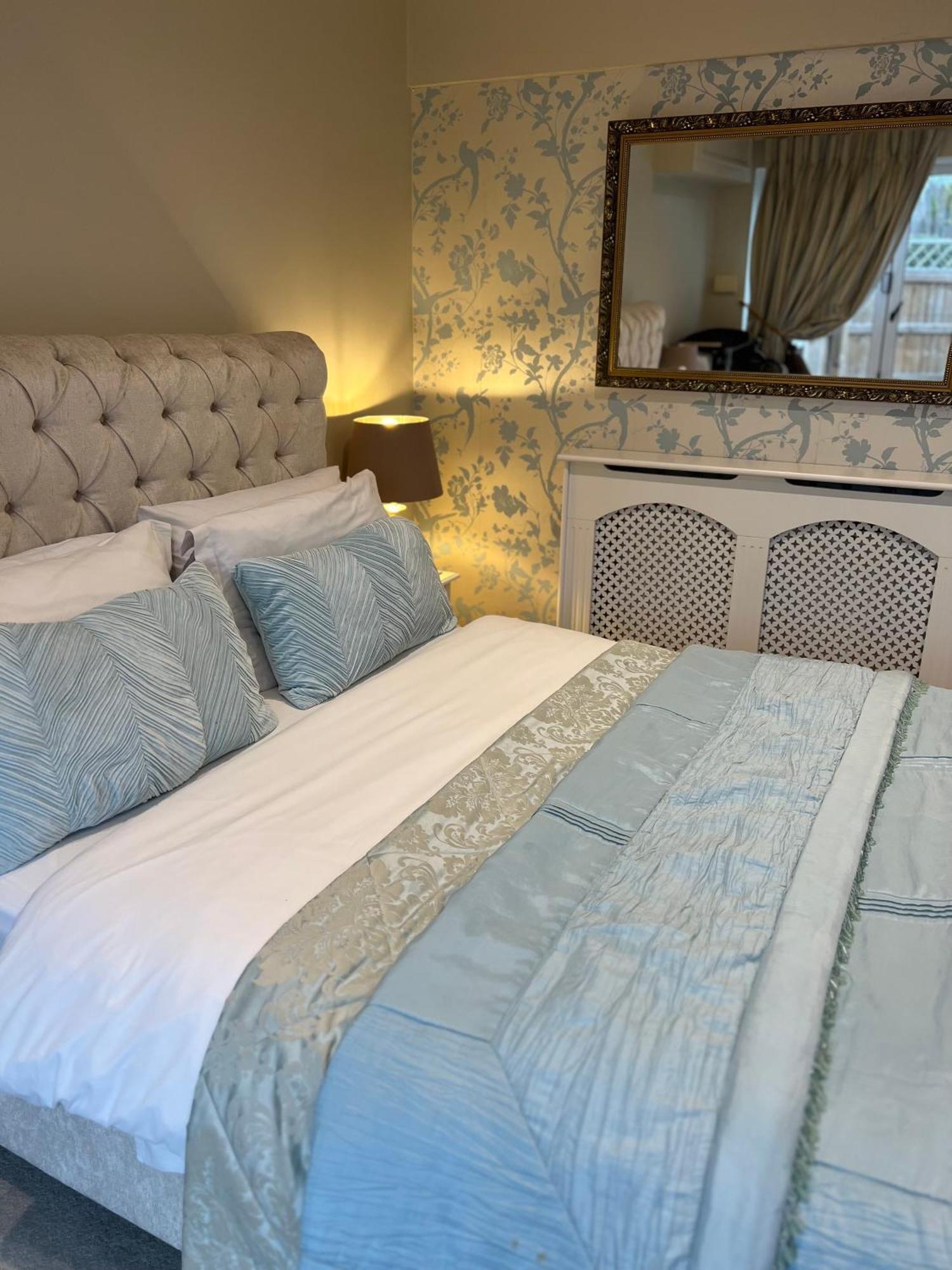 Highcroft House Villa Corsham Buitenkant foto